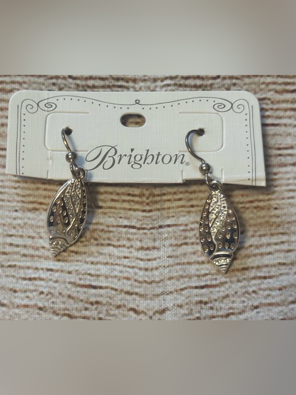 Brighton Seashell Seascape Silver Tone 
Dangle Earrings with rhinestones Nee